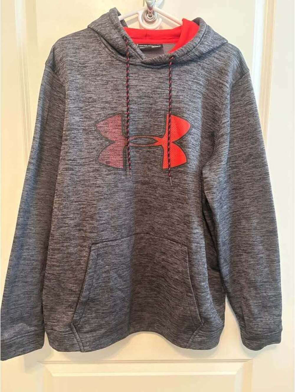 Under Armour Men’s XL ColdGear Hoodie Gray Red Logo Loose Fit Pullover